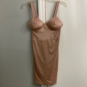 Blush pink bodycon dress!